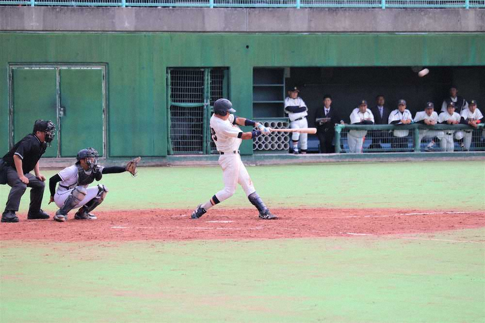 大商大　神宮大会へ望みつなぐ、阪神育成1位の小野寺が3ラン「死に物狂いでやる」