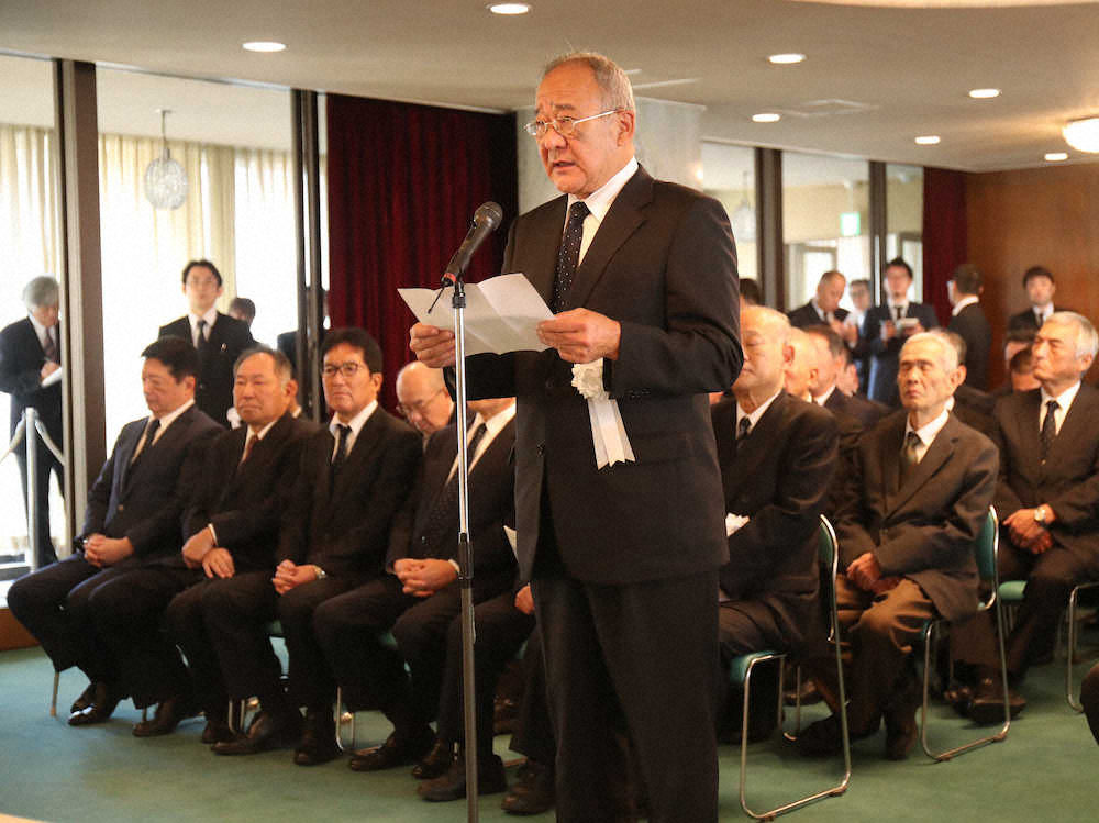 天国から笑い声が聞こえた――550人参列の「お別れ会」で見えた日本高野連・竹中事務局長の人柄