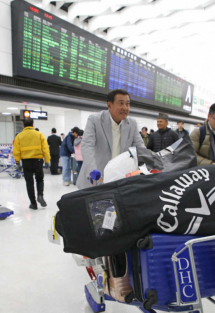 巨人・原監督、充実のハワイV旅行「来年も来ようぜ！」