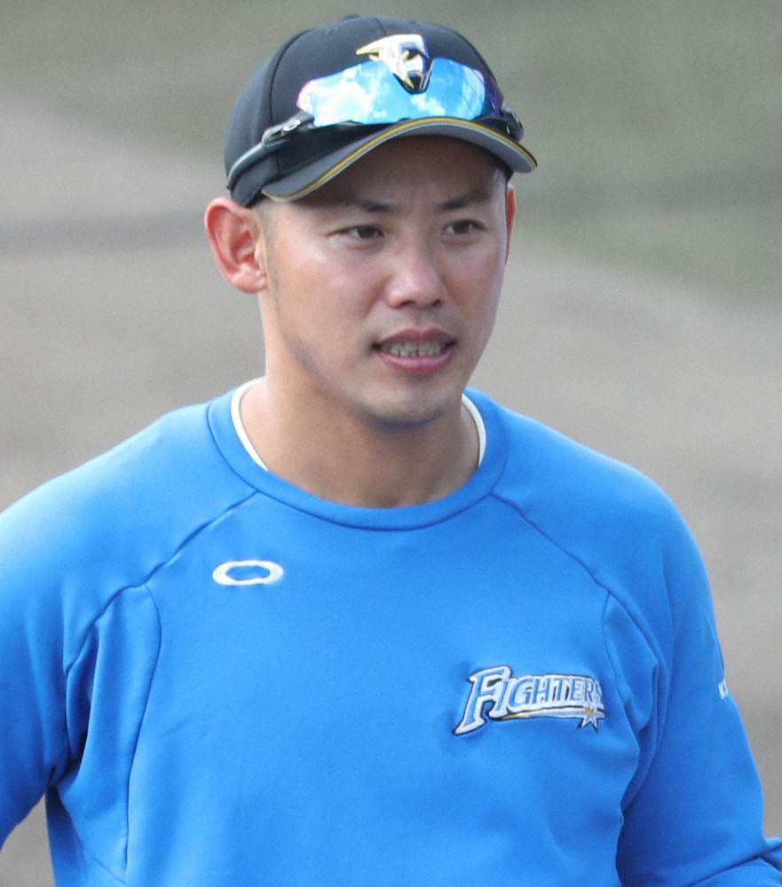 日本ハム・矢野コーチ“秘密兵器”ゴーグル導入「合う選手がいれば…」