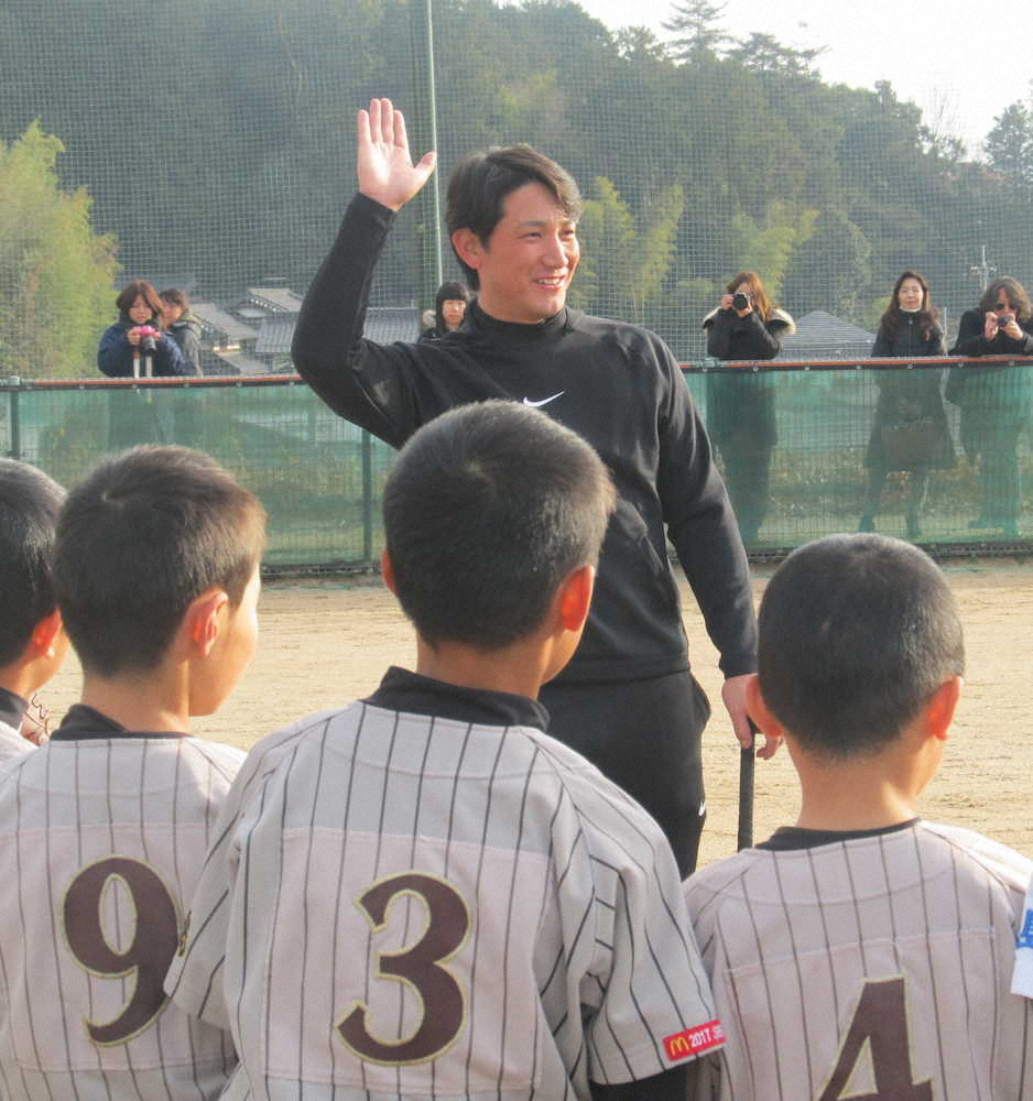 巨人・小林が野球教室　母校での開催「特別な気持ち。続けていきたい」