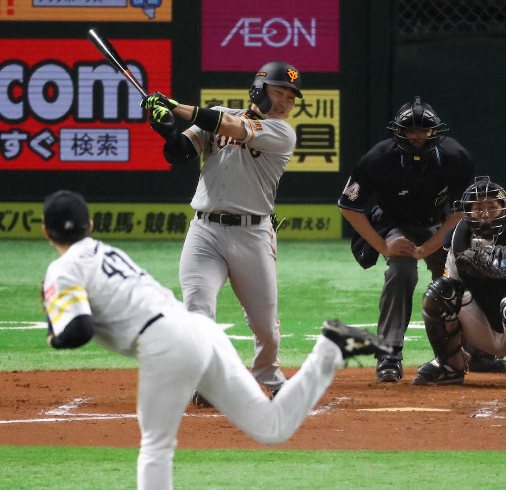 【画像・写真】巨人“マルオカ”球児にエール弾　丸「甲子園が全て。心が痛い」岡本「夏に向けてのモチベに」