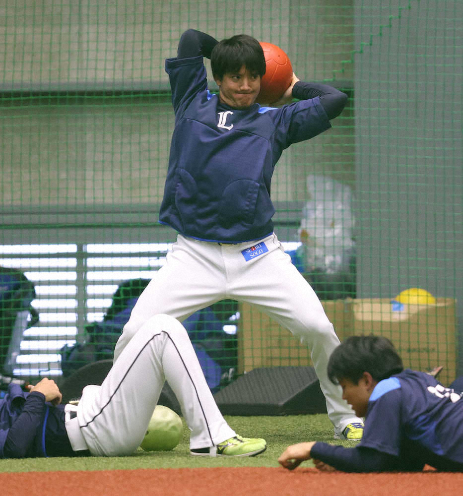 開幕ローテ狙う西武・与座　中6日調整に手応え「調子の波を少なく」