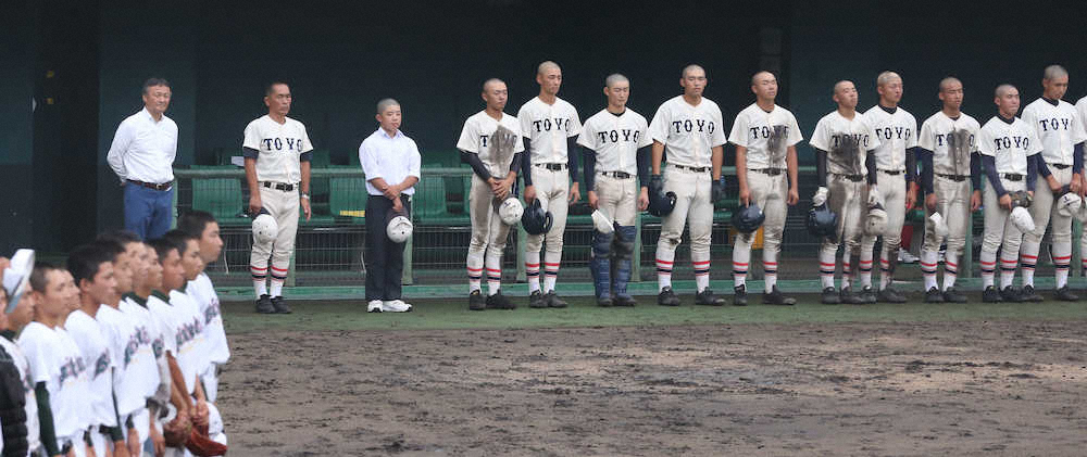 東洋大姫路　初戦で涙、延長11回激戦力尽く　エース柿本「もっと長く野球をしたかった」
