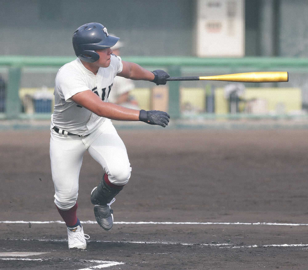 大阪桐蔭“スーパー2年生”池田　二塁打＆一発で勝利の原動力「しっかり叩く意識で」