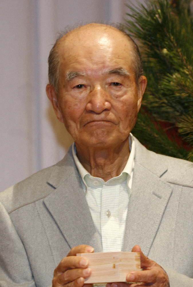 宮井勝成さん死去　94歳　早実、中大元野球部監督、王貞治氏の恩師