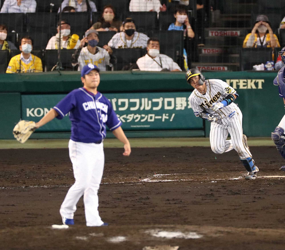 阪神・梅野　スタメン復帰戦で豪快な本塁打