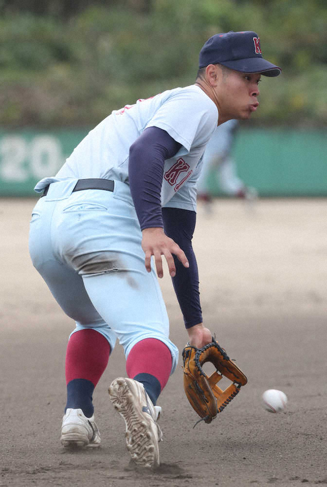 【画像・写真】阪神ドラ1・佐藤輝　“虎初アーチ”は規格外2発　矢野監督「40－40」指令に応えた!