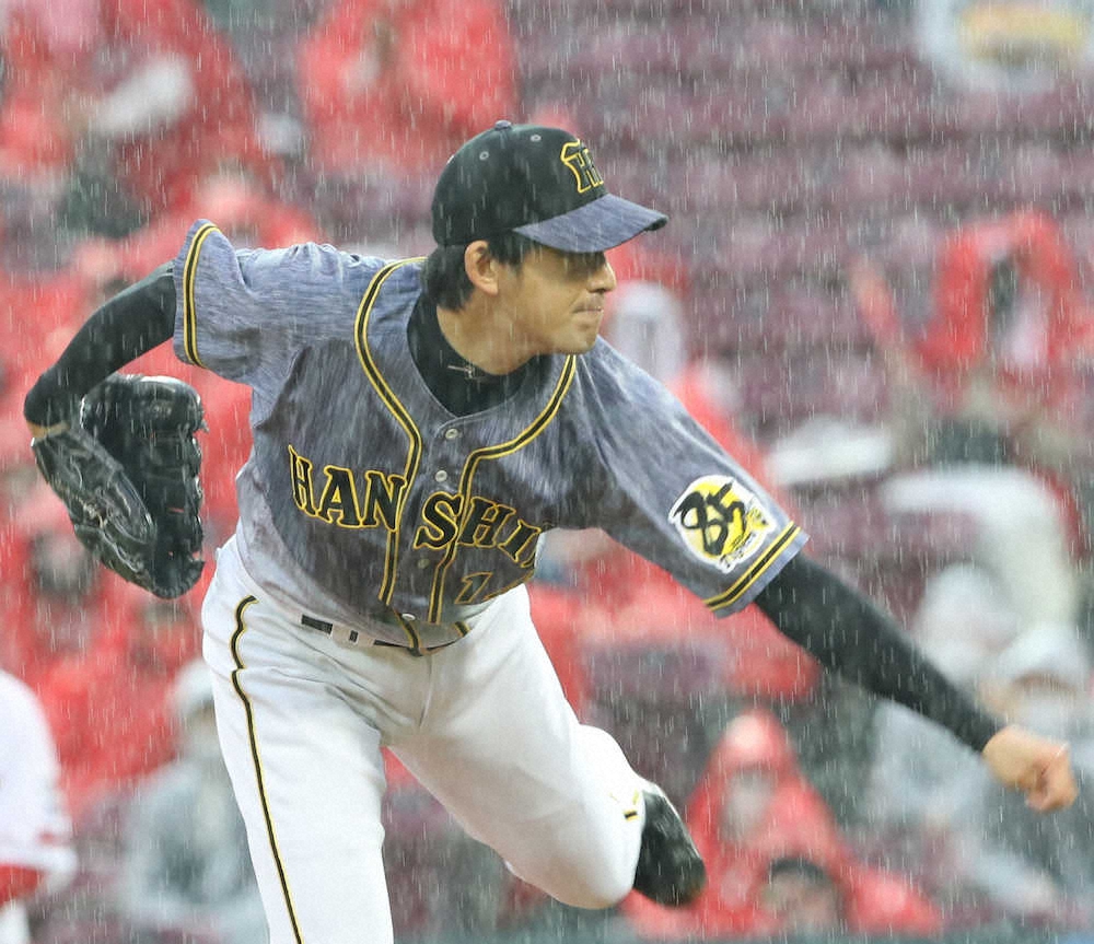 【画像・写真】阪神・能見　石原慶と力勝負で別れのあいさつ　自身は現役続行希望「同級生いなくなるのは寂しい」