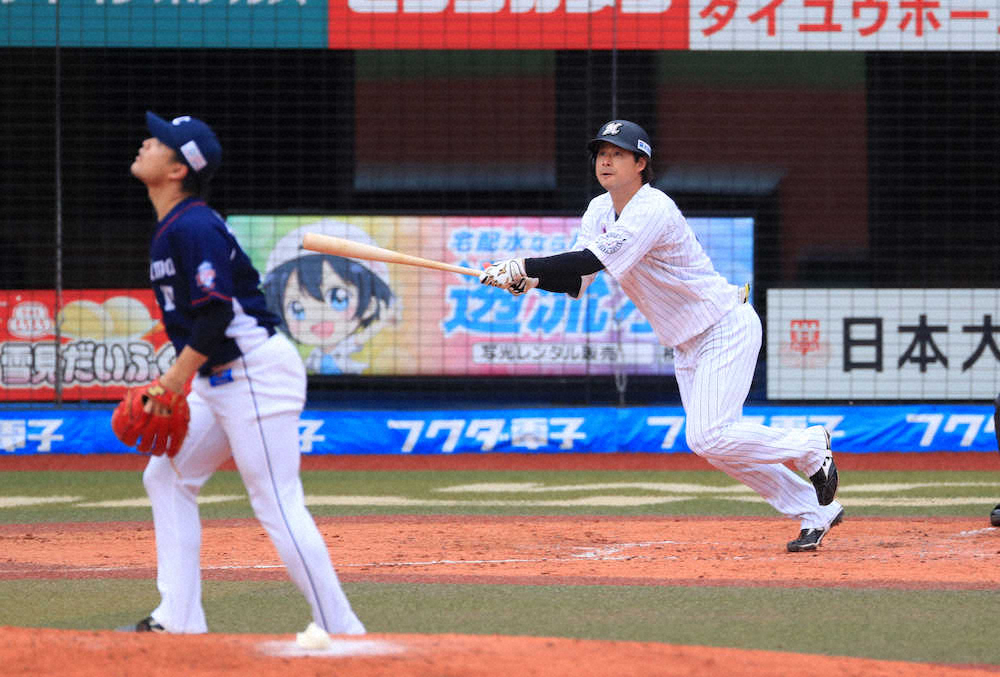 【画像・写真】ロッテ・藤岡　4回に勝ち越しアーチ！勝てばCSの大一番で右越え4号ソロ