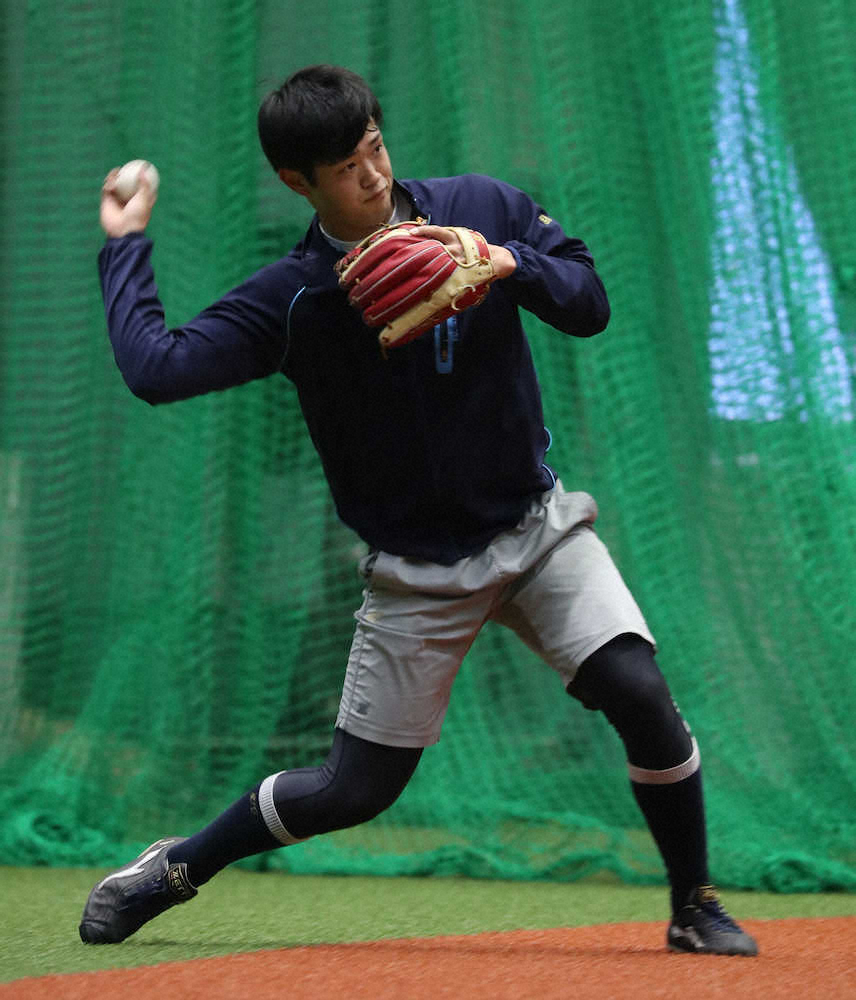 開幕三塁も!新成人のオリックス・太田　内野3ポジションで定位置争い「全て練習しています」