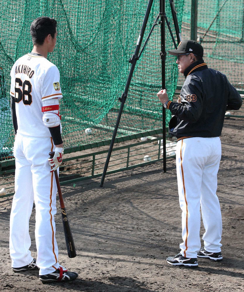 【画像・写真】巨人・井上、中山ら2軍若手がアピール　ドラ5・秋広は初々しい驚き