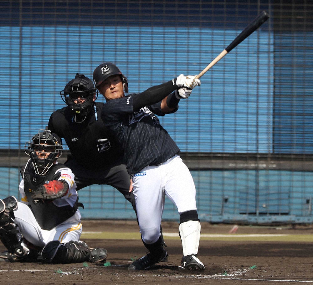 ロッテ・高卒3年目の山口がマルチ　「迷いなくバット出せている」