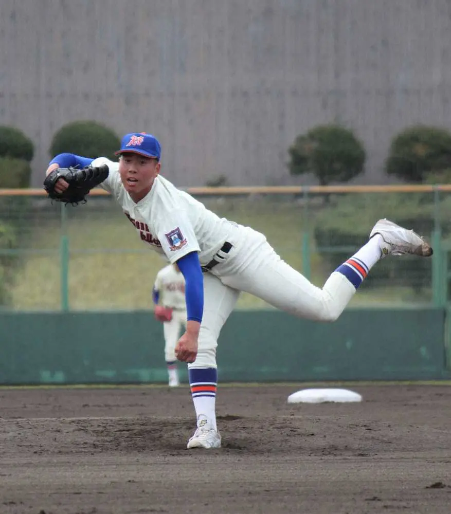 選抜出場の神戸国際大付・楠本が13奪三振の快投「自分のリズムでできた」　高校野球兵庫大会