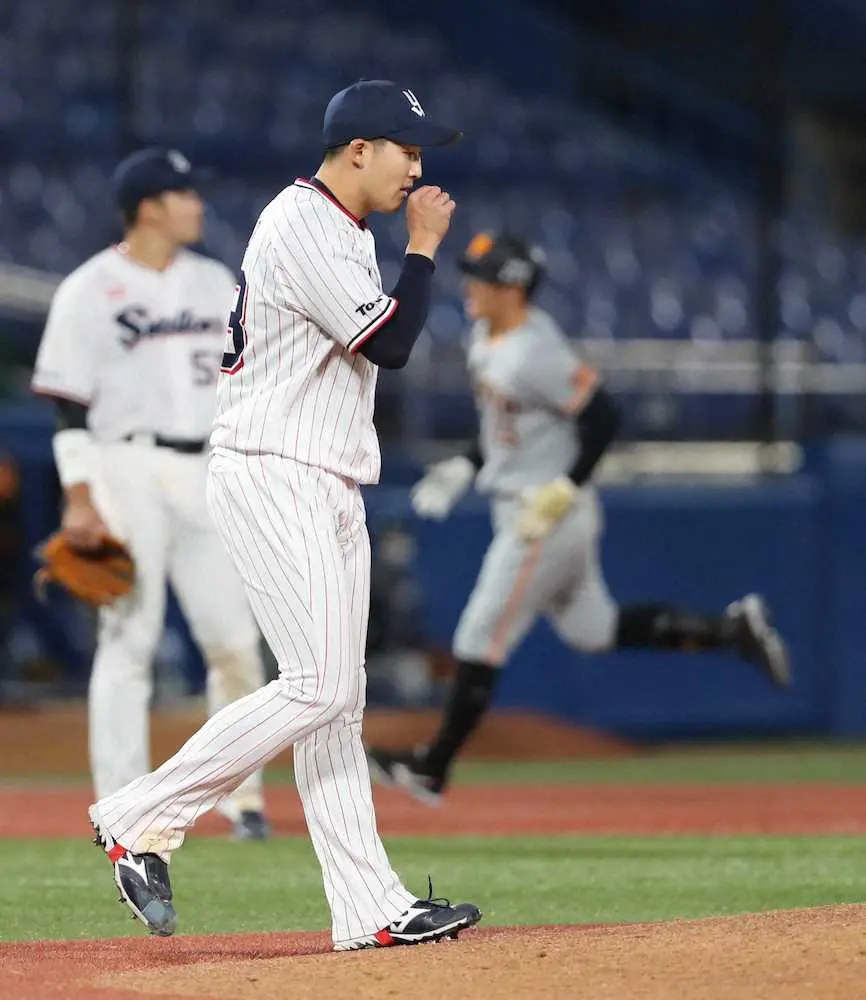 ヤクルト8投手＋巨人7投手　9回試合で両軍合計15人登板はプロ野球タイ記録