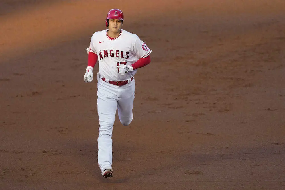 【画像・写真】大谷翔平　両リーグトップ独走14号ソロ！3年ぶり3度目の3戦連発 外角直球を134メートル中越え弾