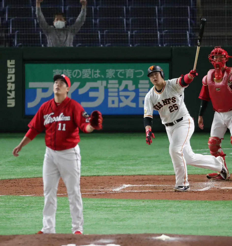 巨人・岡本和　3戦連発先制11号ソロ!守備でも“魅せた”華麗ジャンピングキャッチ