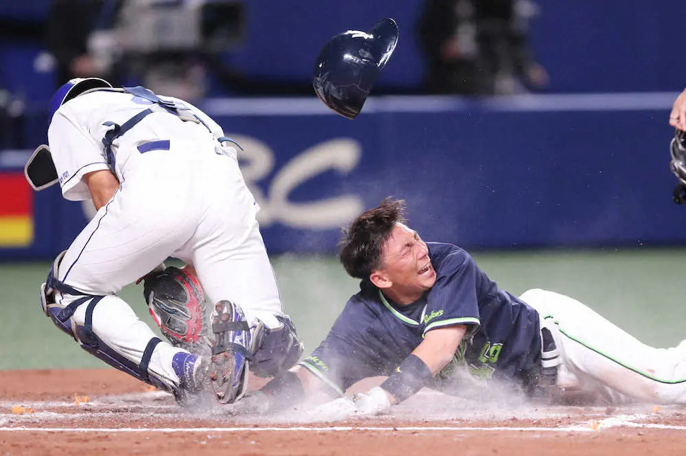 【画像・写真】ヤクルト41歳石川と36歳嶋のバッテリーがベテランの味