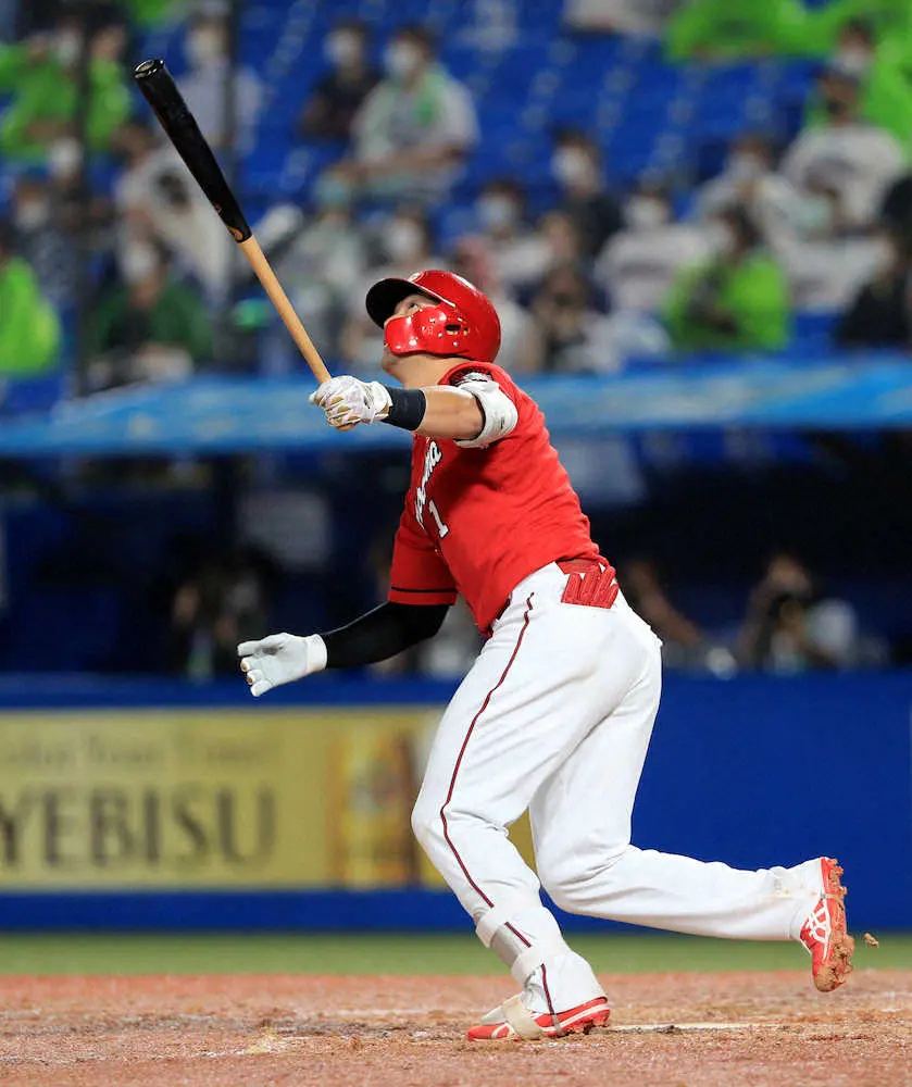 【画像・写真】これが侍の4番だ！広島・誠也　7月は8戦5発　因縁の星から一時逆転弾　攻守で切れ出てきた