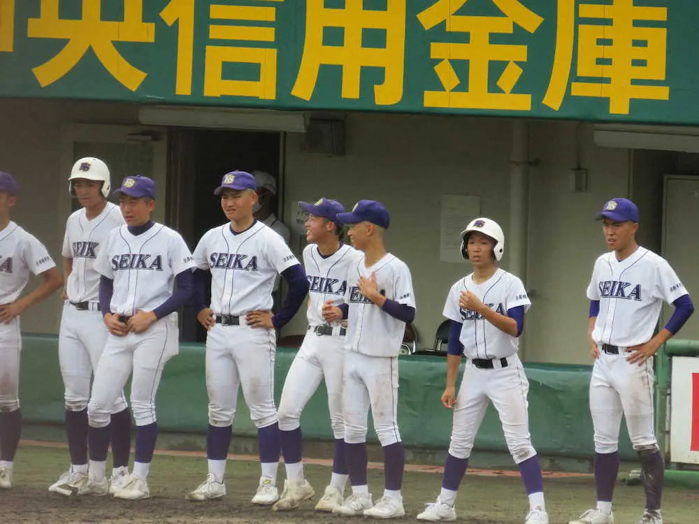 京都精華学園が夏初勝利　プロ注目の奥村軸に強力打線が底力　竹内監督「新たな歴史の1ページ」