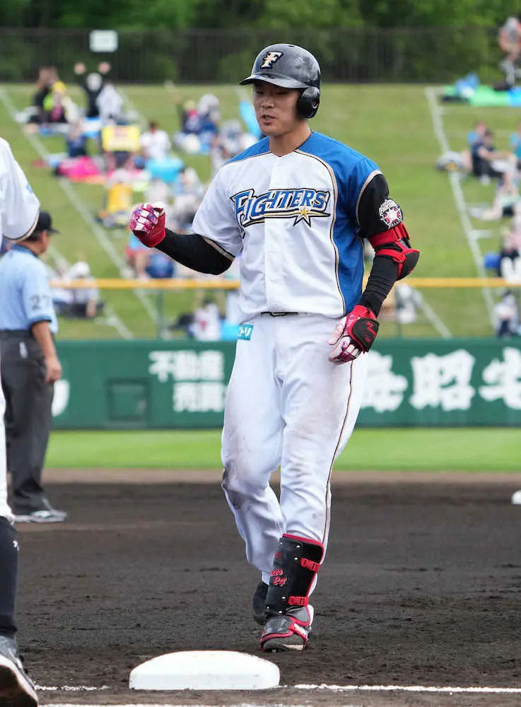 日本ハム・野村　逆転打含む会心タイムリー2本で3打点、高浜は今季3度目猛打賞