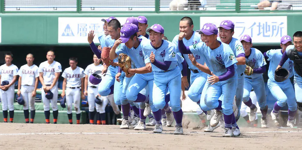 【画像・写真】滝川西が快勝　エース坪田が強打のクラーク相手に4失点完投「体力は大丈夫だった」