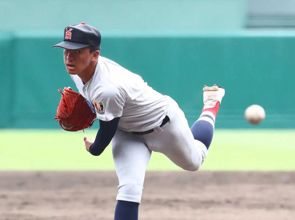 横浜の背番号「1」1年生左腕・杉山も甲子園デビュー　9回に登板1失点で踏ん張る