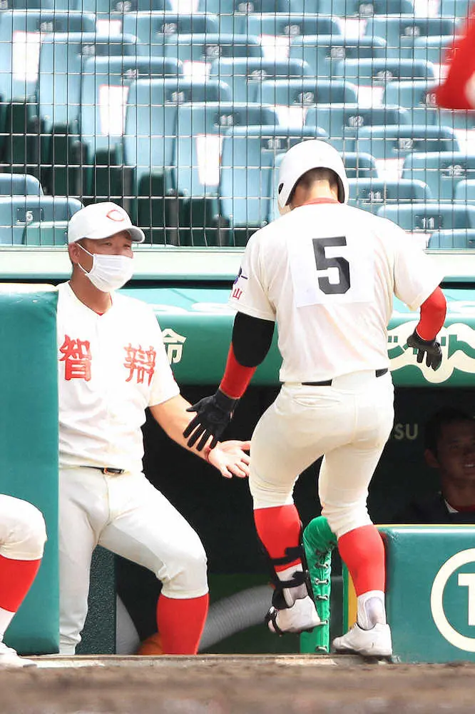 智弁和歌山・中谷監督「全員野球を体現できました」　甲子園初登板の2年・塩路が快投6回無失点！