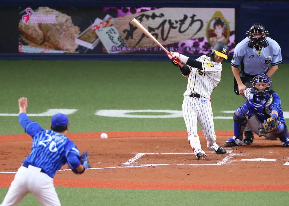 【内田雅也の追球】中野の二ゴロが「線」を生んだ　チーム打撃に見えた「利他」の心