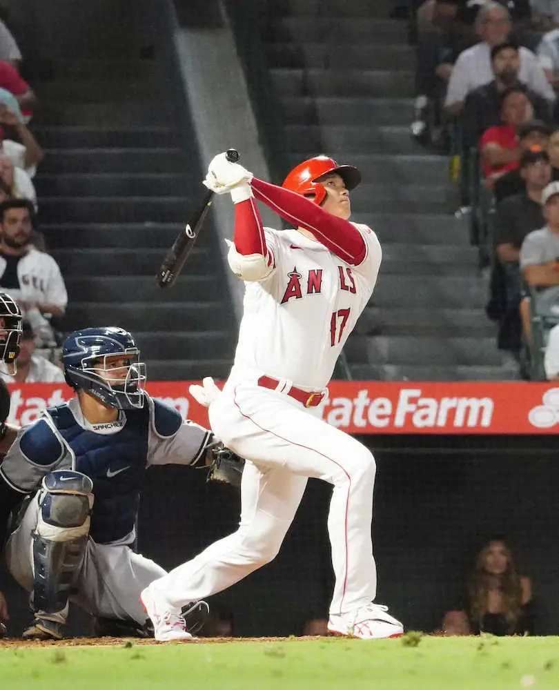 【画像・写真】大谷　3試合ぶり42号ソロで4の1　ゲレロらに4差　チームは連勝　前戦右手首投球直撃で9・1登板回避