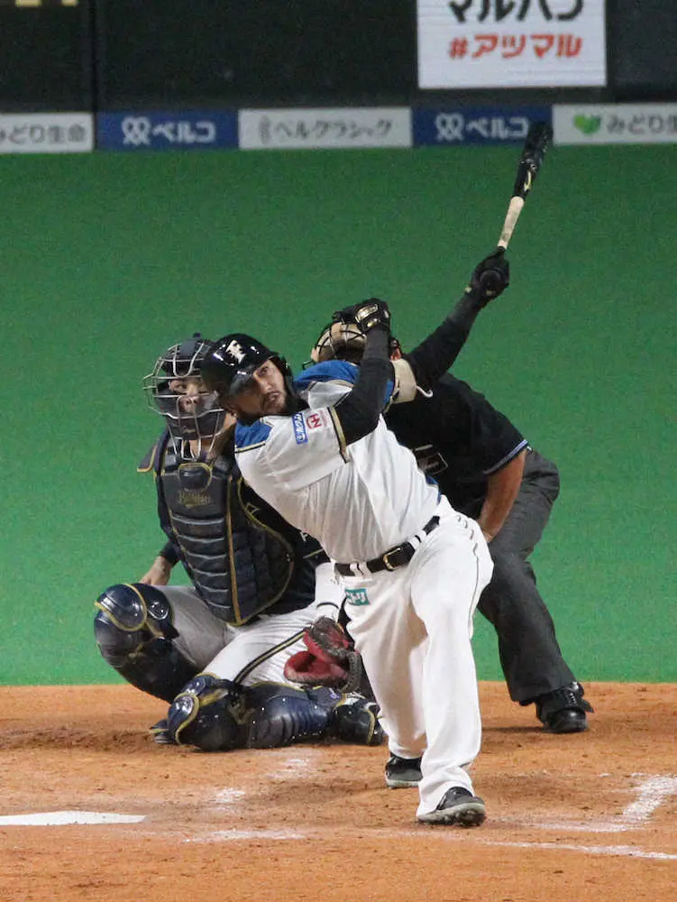 日本ハムのR・ロドリゲス　本拠地初本塁打「最高の結果になってうれしい」