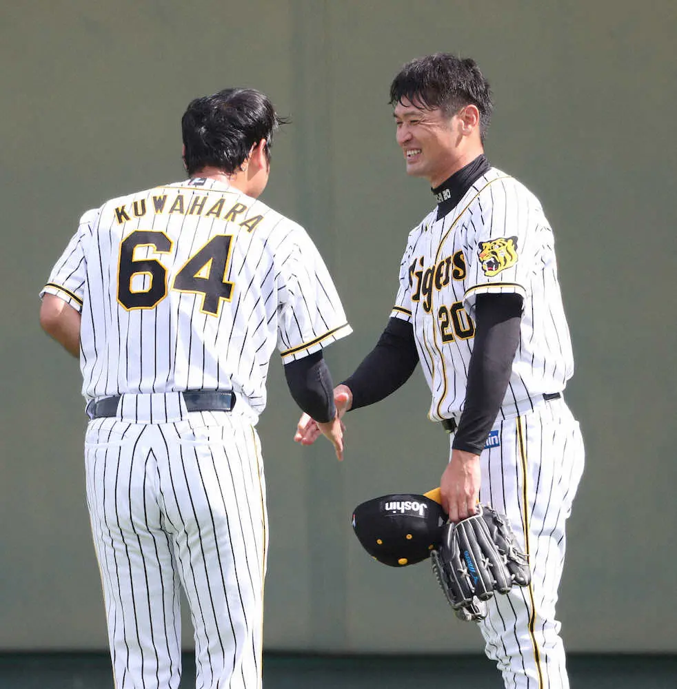 引退会見で記者にまで気配り　阪神・中田は一番礼儀正しいプロ野球選手かもしれない