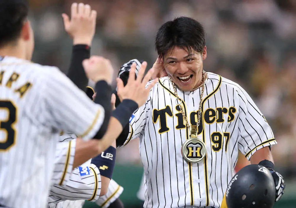 阪神・小野寺　プロ初本塁打は値千金の同点弾「甲子園で経験したことのない歓声、うれしかった」