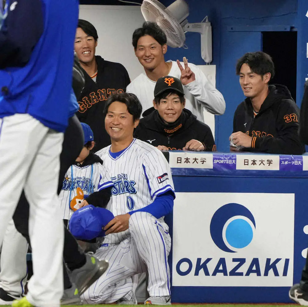 今季で引退のDeNA・中井　古巣・巨人相手に有終ヒット「幸せでした」