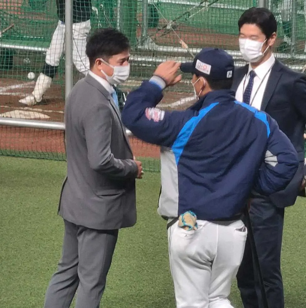 西武　平石打撃コーチがチームに合流　PL学園の先輩・松井ヘッドコーチらとコミュニケーション