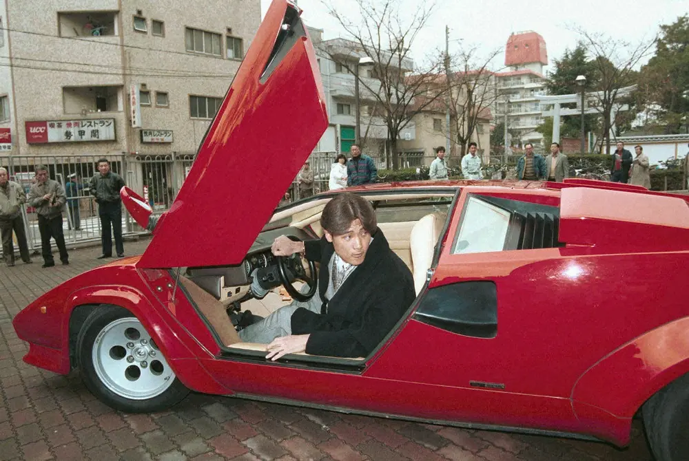 1993年に阪神時代の新庄ビッグボスが乗っていたランボルギーニ・カウンタック