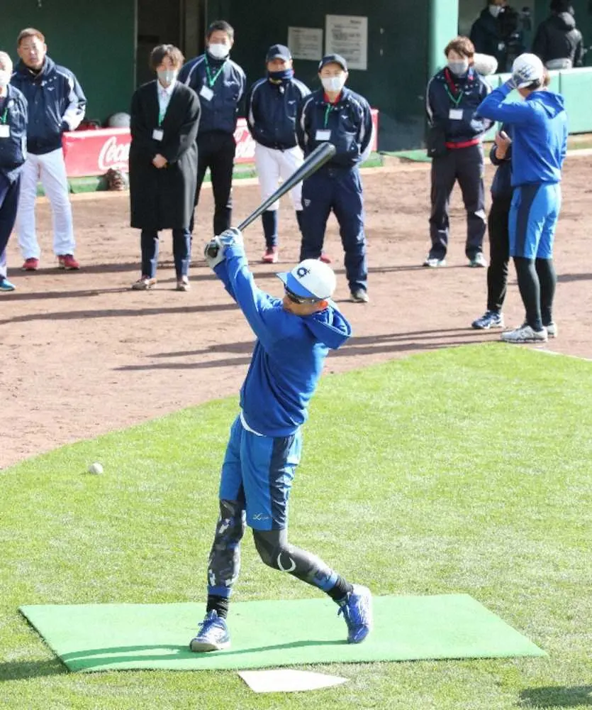 【画像・写真】イチローさん女子高校選抜をガチ完封「男女関係なくやってくれるのがステキ」「無安打に抑えた女子高生！」