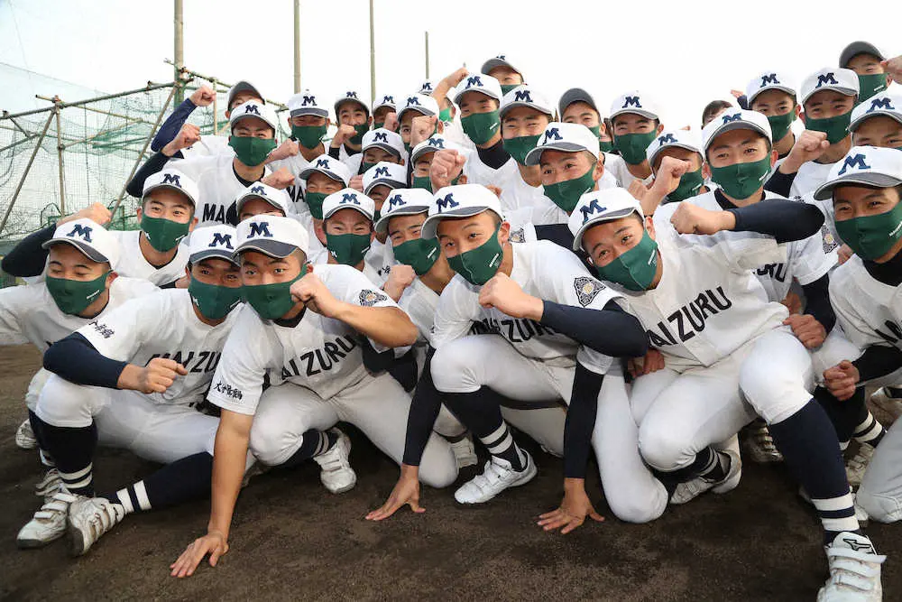 【画像・写真】文武両道の大分舞鶴・河室監督号泣「甲子園とは縁がないと思っていた」21世紀枠で甲子園初出場