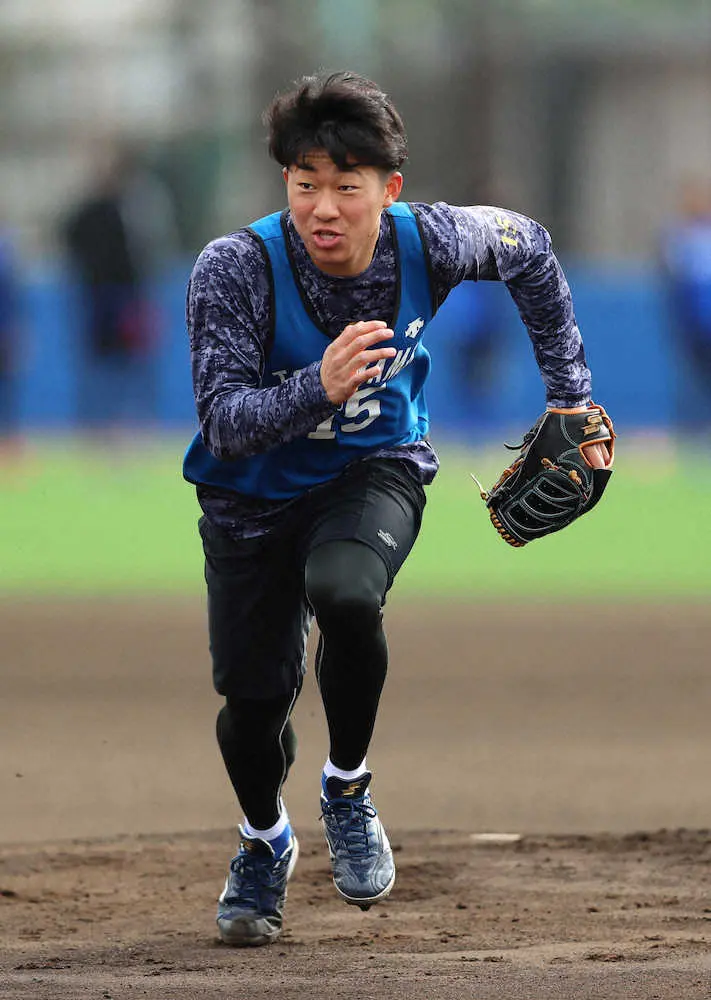 【画像・写真】DeNAドラ2徳山　4学年年下の小園から「“徳さん”とか“壮磨”って」絆深めさあキャンプイン