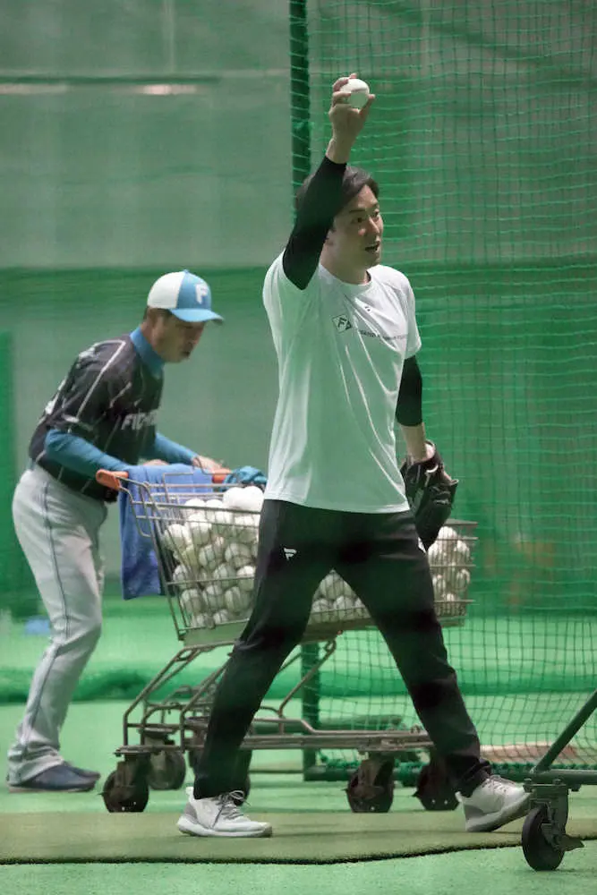 前日本ハム・斎藤佑樹氏　キャンプで異例の打撃投手「明日も投げる？」の質問に「多分、投げられない」