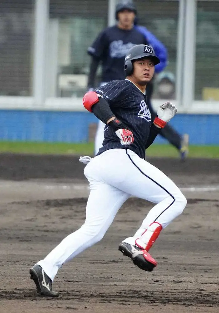 ロッテ打線が奥川を1回0/3でKO　佐藤都は中堅手のアシストで3ラン