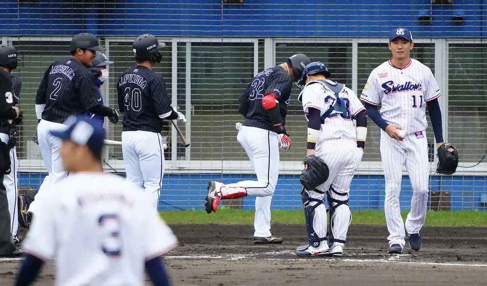 ヤクルト奥川　今季初実戦　1回0/3投げ3四死球3安打6失点