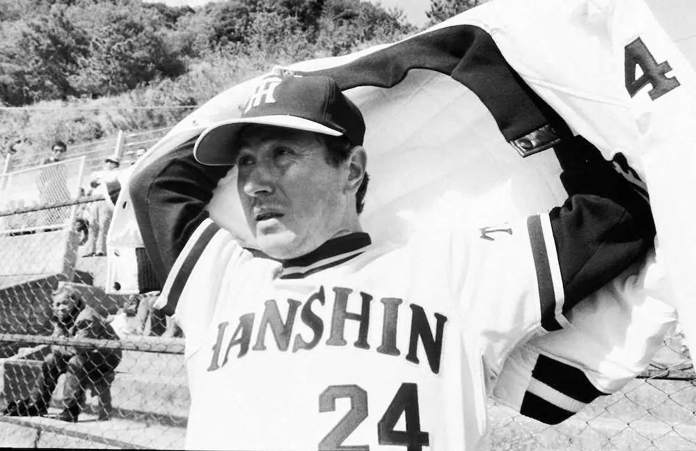 甲子園を愛し、愛された男　“元祖プリンス”現役最後はタテジマで「幸せな野球人生だった」
