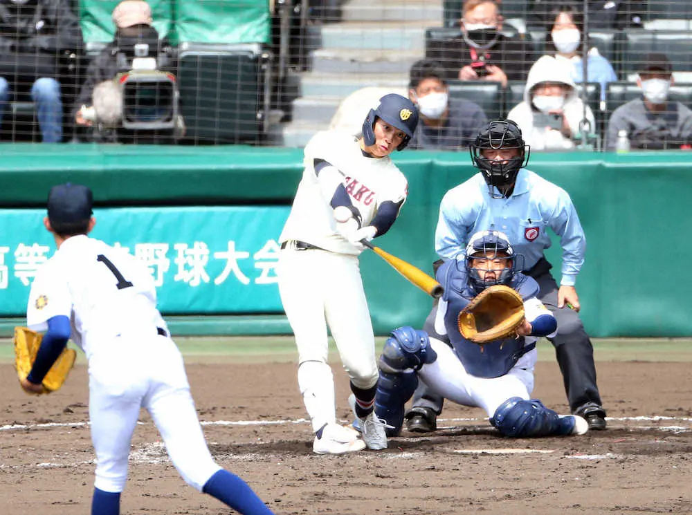 浦和学院・金田が公式戦初本塁打　プロ注目の二刀流、投げては1回完全