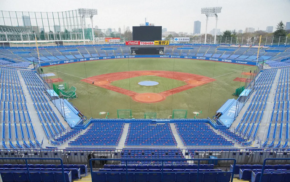 プロ野球は3試合が中止　黄金週間初日から雨にたたられる