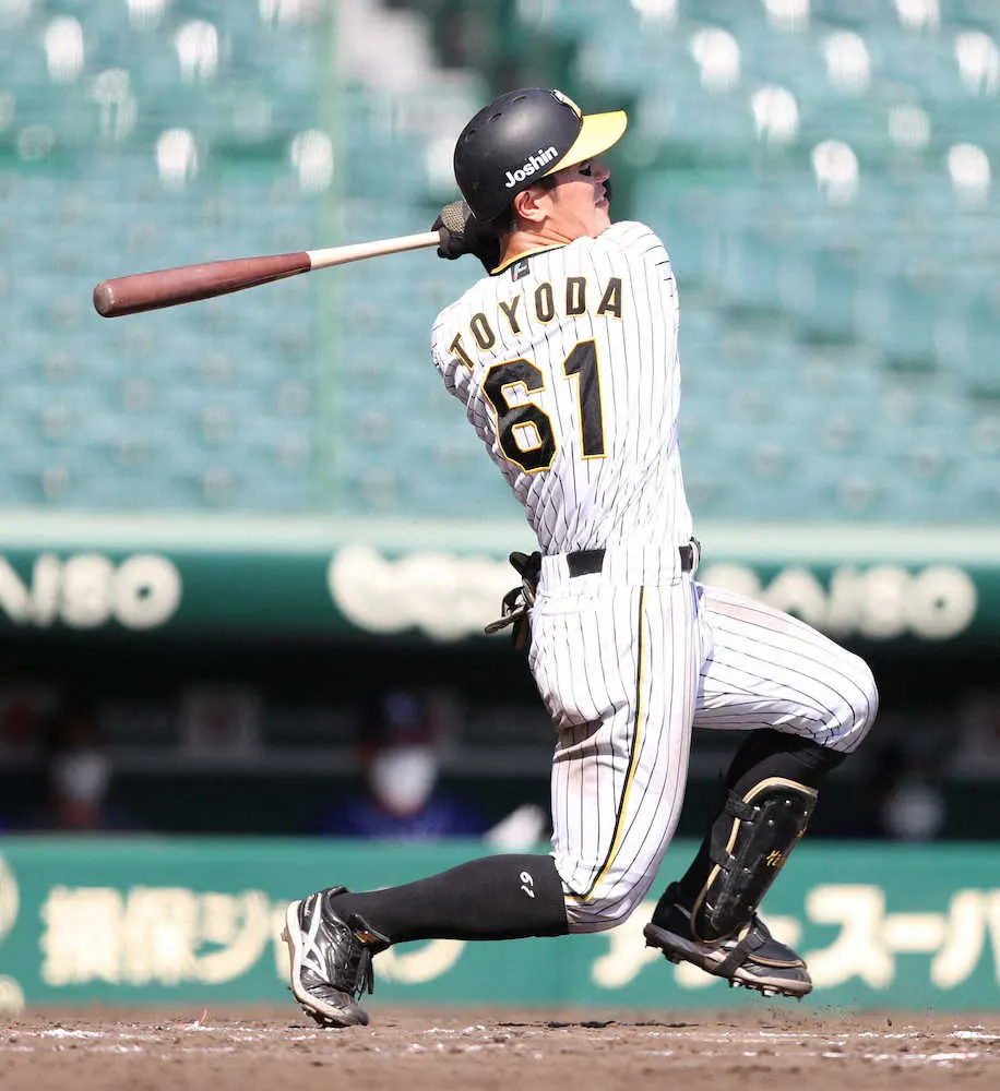 阪神、ドラ6・豊田が甲子園初本塁打　バックスクリーンへウエスタン2号