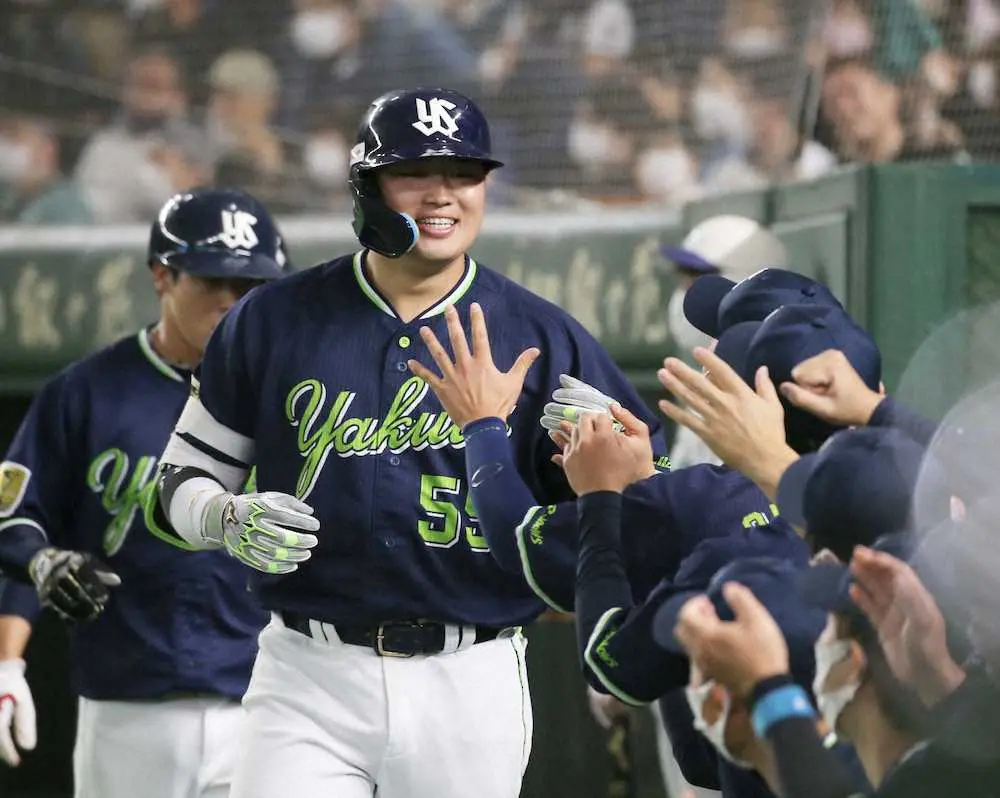 【画像・写真】ヤクルト　今季初の単独首位浮上　山田先制＆村上2試合連続満塁　今季3度目アベック弾