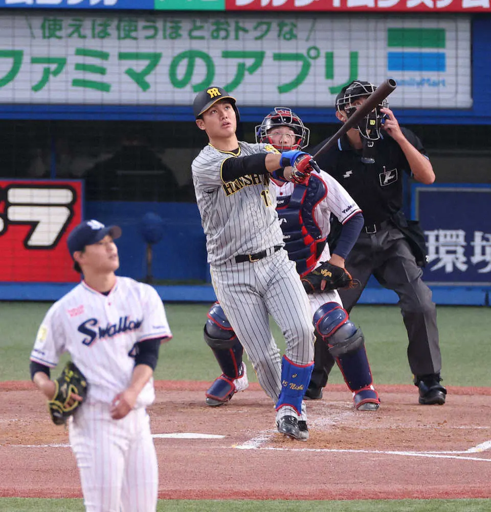 阪神・西純　プロ初完投で2勝目　打っては衝撃初アーチ　8番起用には「ビックリしました」