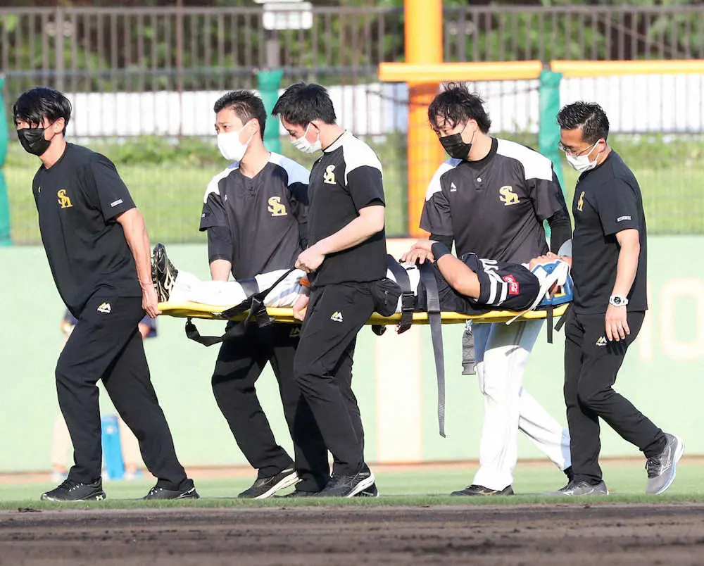 ソフトバンク・上林　試合前練習で右アキレス腱損傷　藤本監督「ちょっと無理やね」