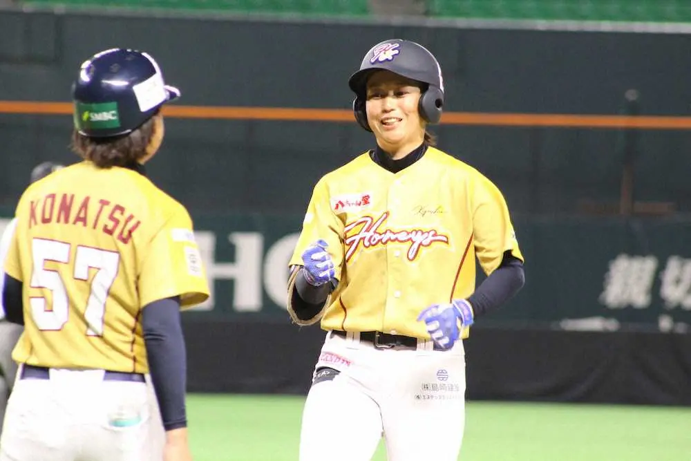 【女子野球】九州ハニーズ初栄冠！川端友紀　両親の前で先制打「ちょっとでもいいところを見せられたらと」